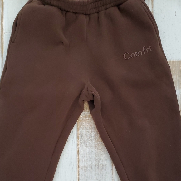 Comfy Women's Brown Jogger Set - Picture 2 of 5
